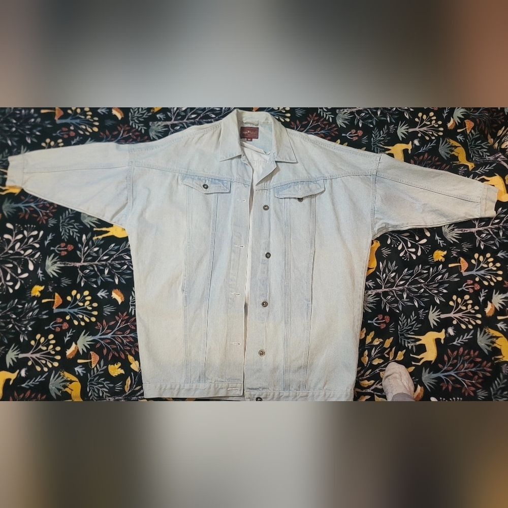 Woman Sz M Vintage Sergio Valente 80’s Denim jean jacket 100% cotton (lite wash)